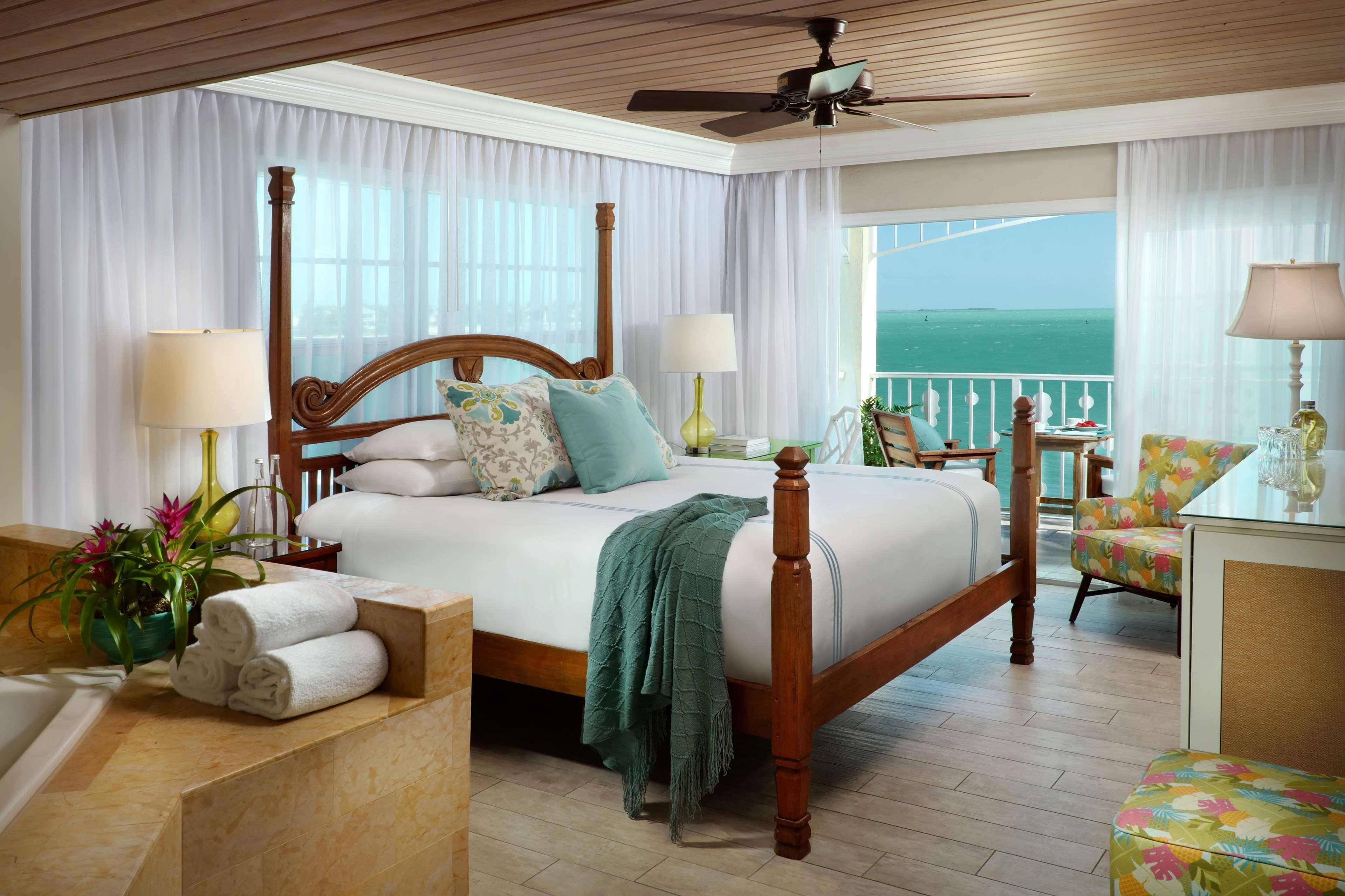 Ocean Key Resort & Spa, A Noble House Resort Key West Bagian luar foto